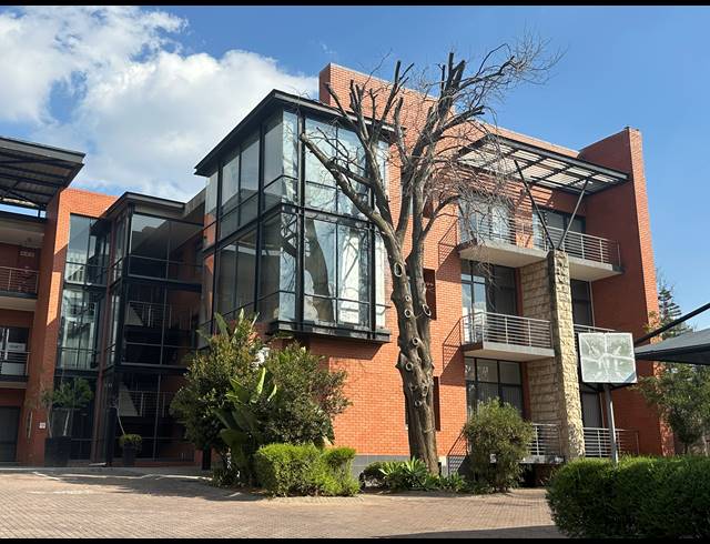 219M² OFFICE FOR SALE IN SANDOWN